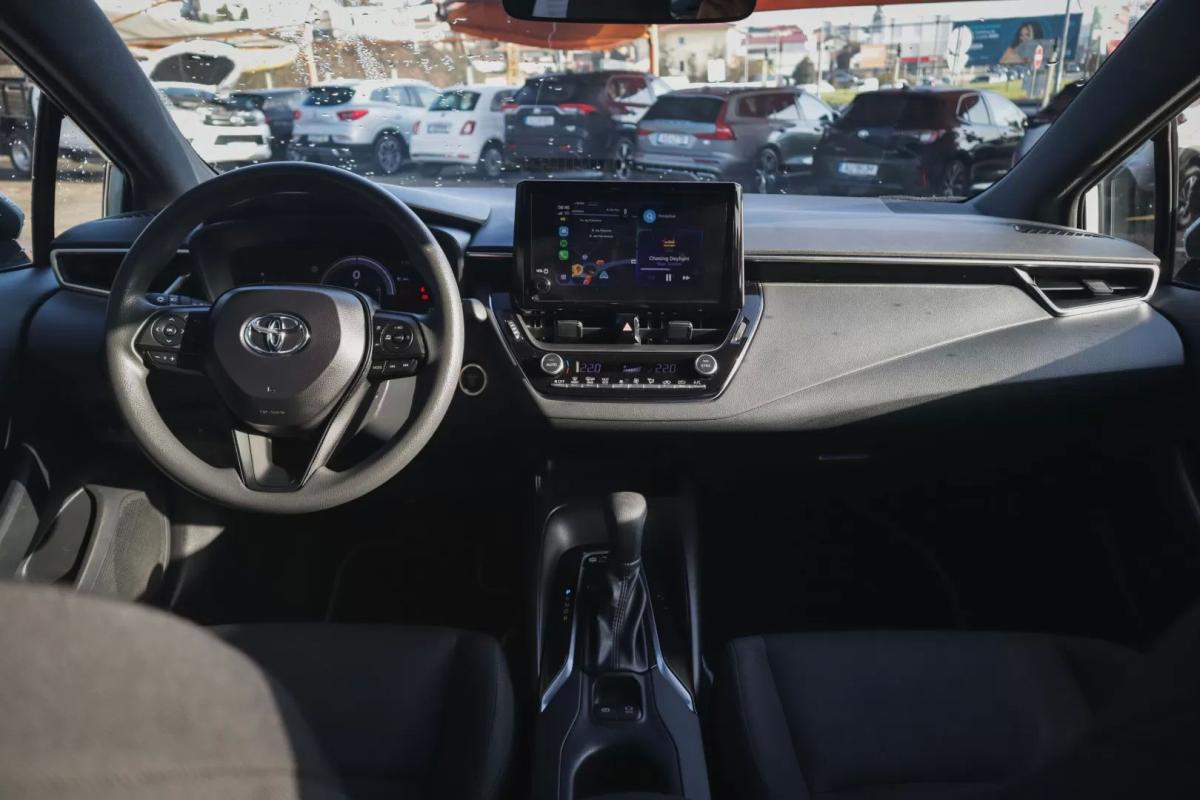 toyota-corolla-2023-hibrido-a-gasolina-1798cc
