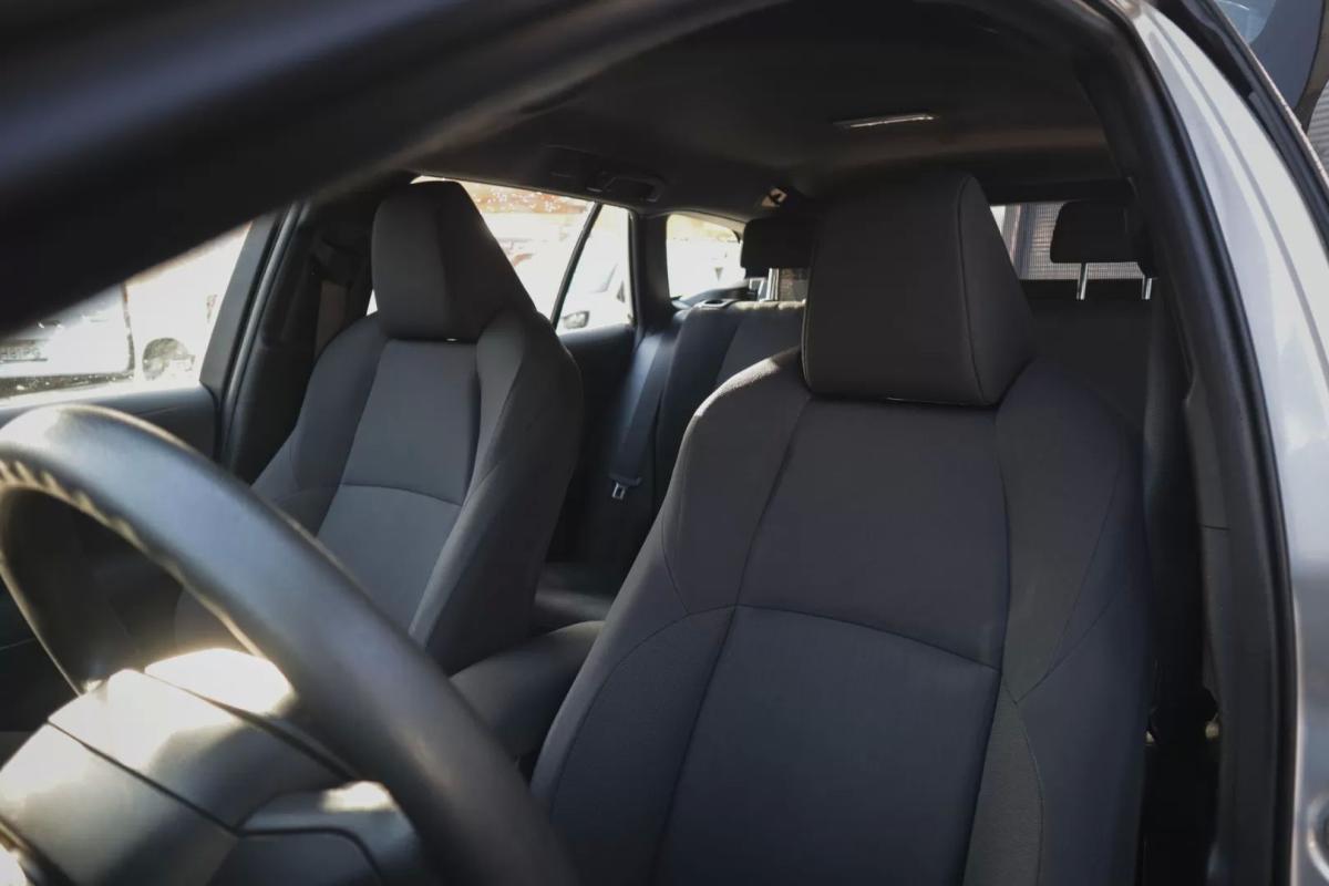 toyota-corolla-2023-hibrido-a-gasolina-1798cc