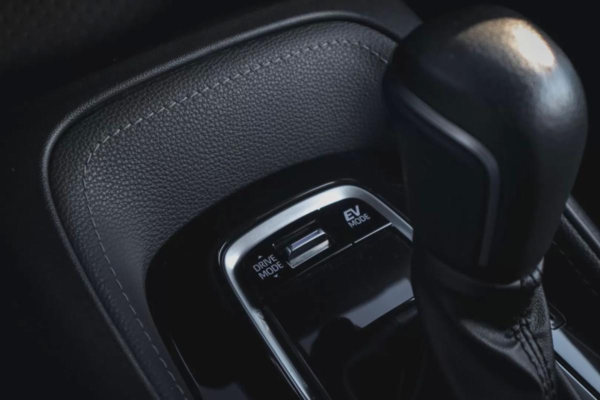 toyota-corolla-2022-hibrido-a-gasolina-1798cc