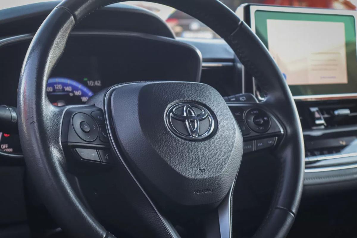toyota-corolla-2022-hibrido-a-gasolina-1798cc