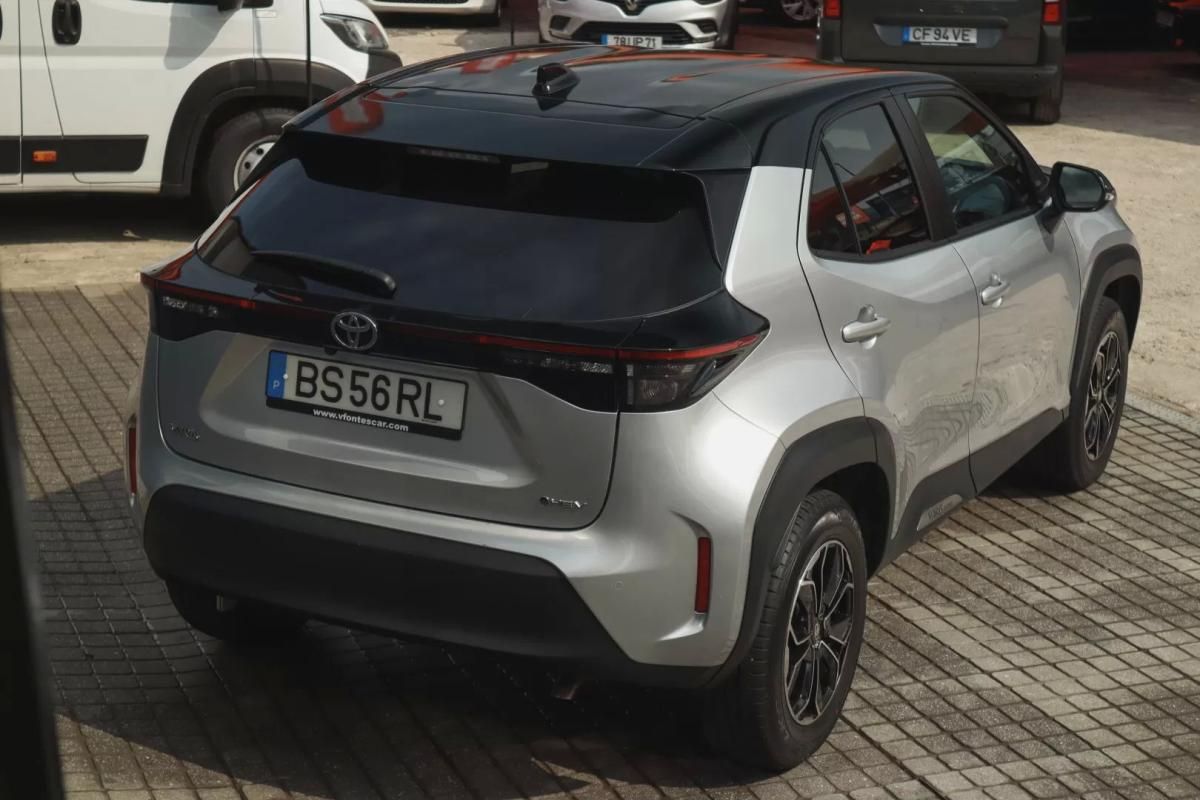 toyota-yaris-cross-2025-hibrido-a-gasolina-1490cc