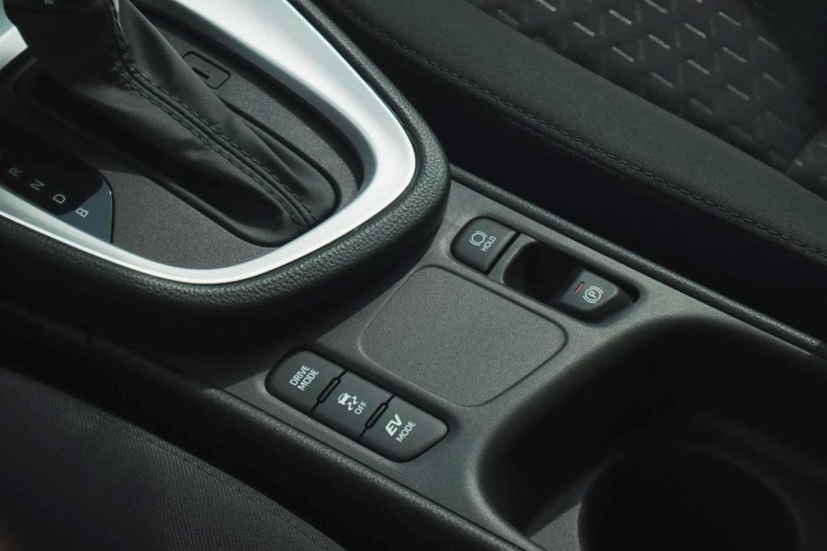 toyota-yaris-cross-2025-hibrido-a-gasolina-1490cc