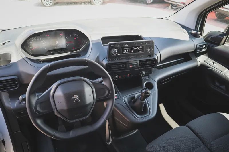 peugeot-partner-2019-diesel-1560cc