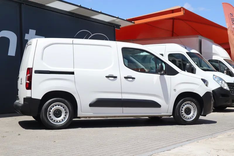 peugeot-partner-2019-diesel-1560cc