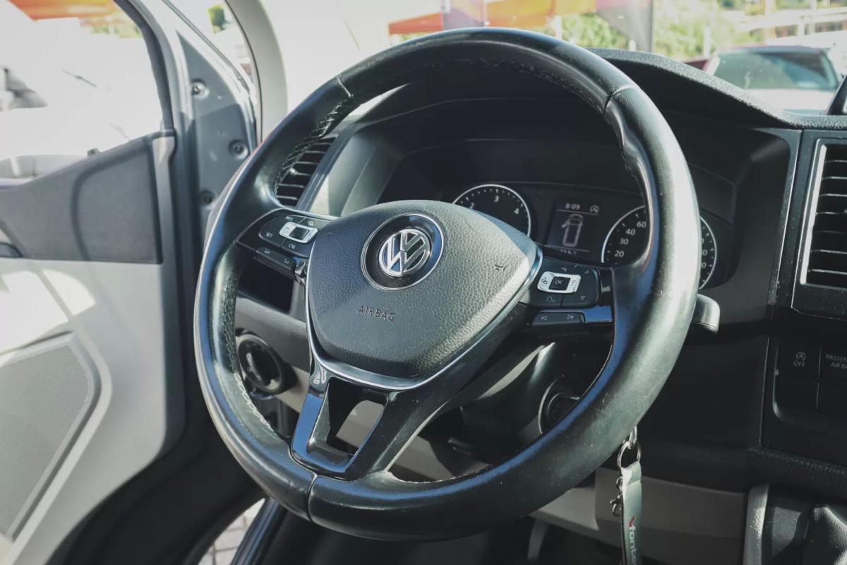 volkswagen-transporter-2019-diesel-1968cc