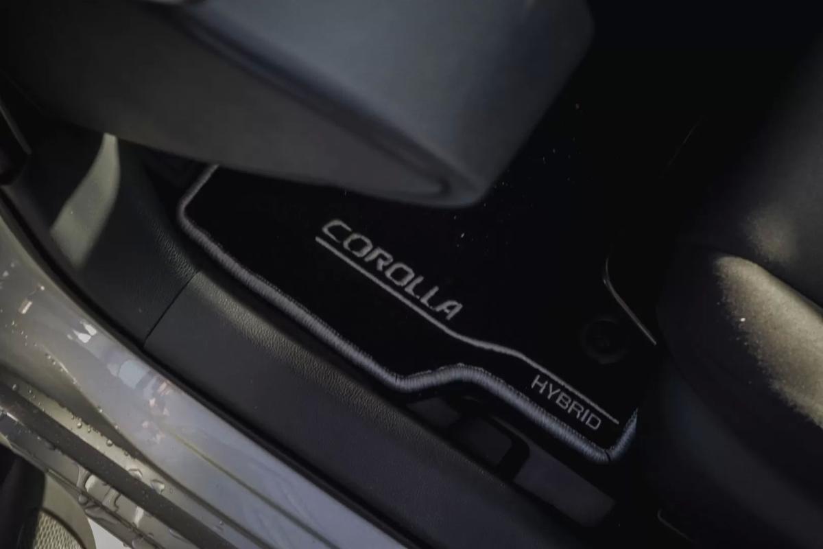 toyota-corolla-sw-2023-hibrido-a-gasolina-1798cc