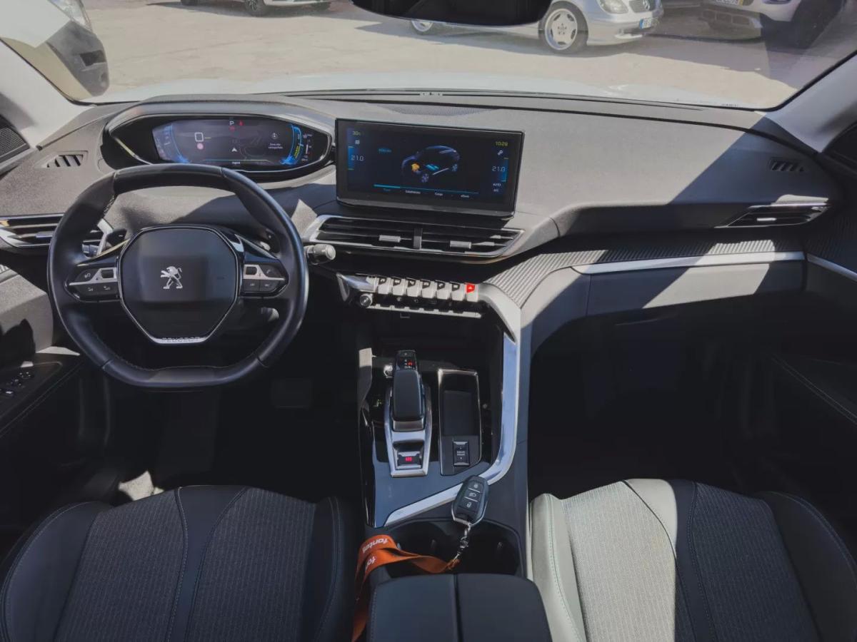 peugeot-3008-2023-hibrido-1598cc