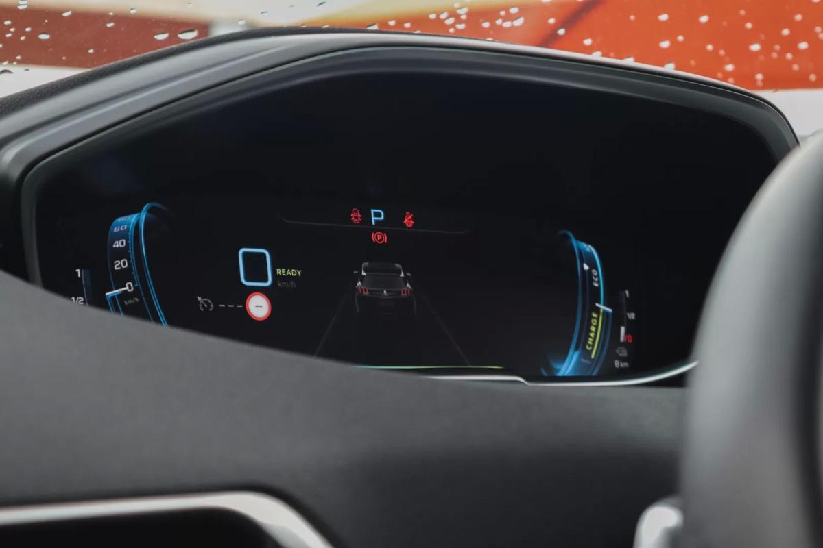 peugeot-3008-2023-hibrido-1598cc