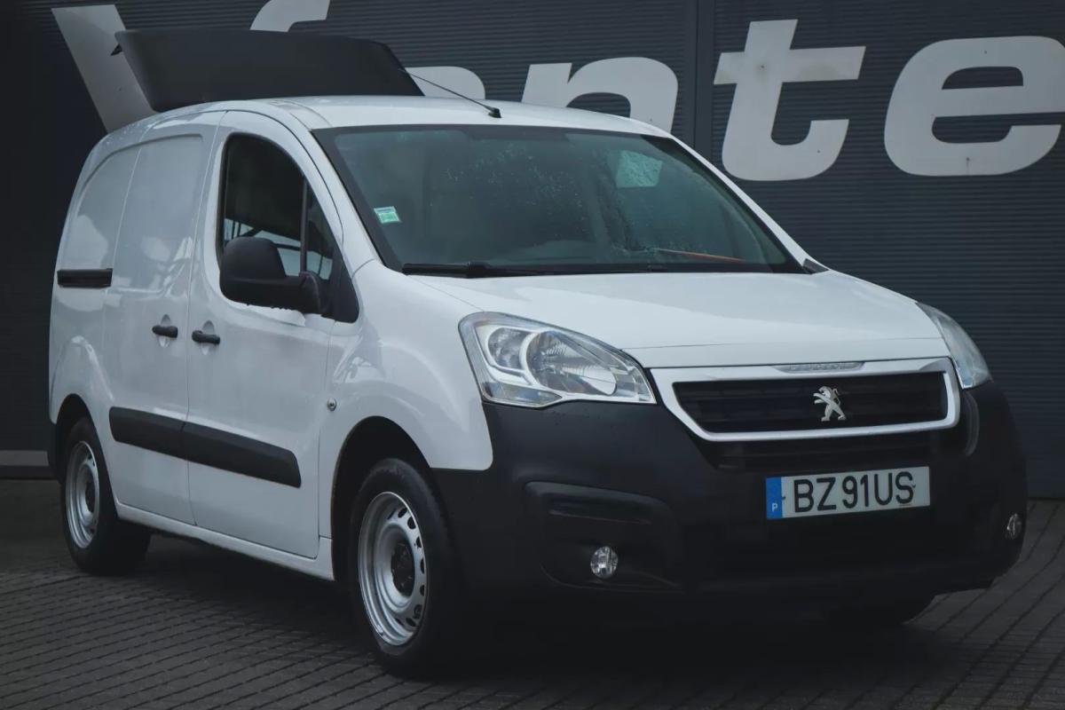 peugeot-partner-2018-diesel-1560cc