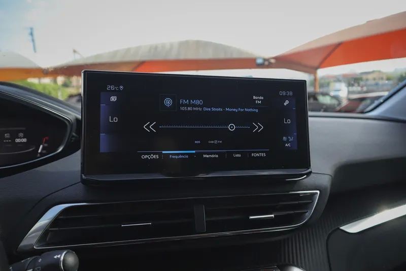 peugeot-5008-2022-gasolina-1199cc