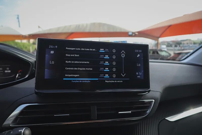 peugeot-5008-2022-gasolina-1199cc
