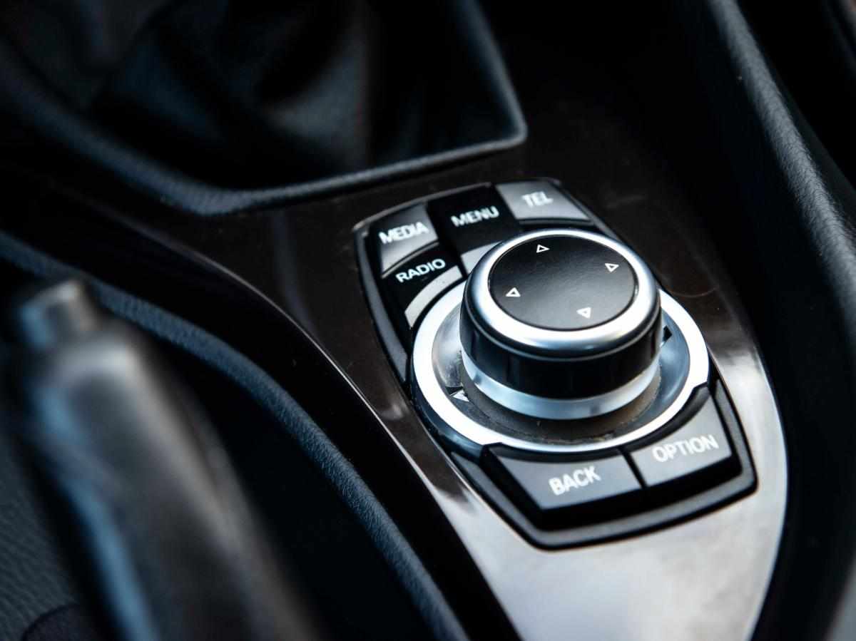 bmw-x1-sdrive18d-2014-diesel-1995cc