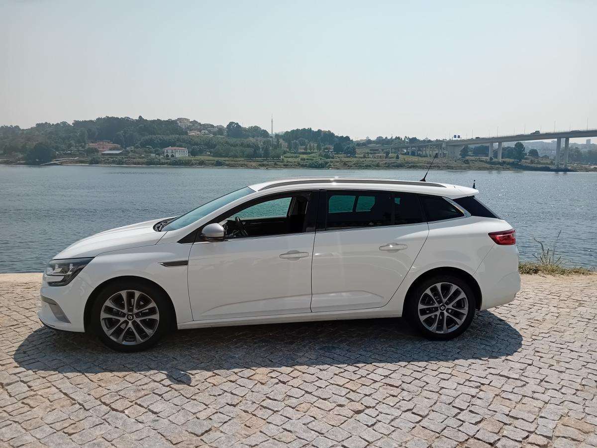 renault-megane-sport-tourer-2017-diesel-1461cc