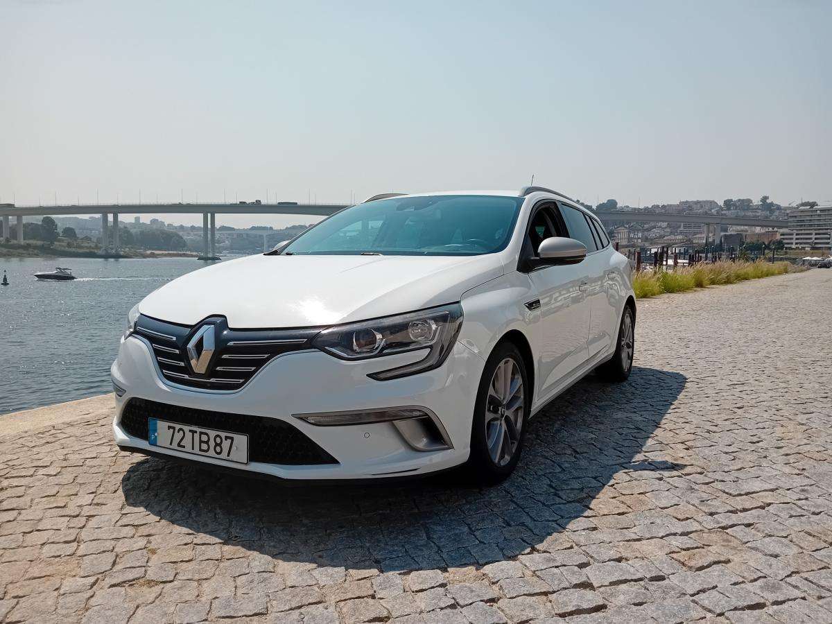 renault-megane-sport-tourer-2017-diesel-1461cc
