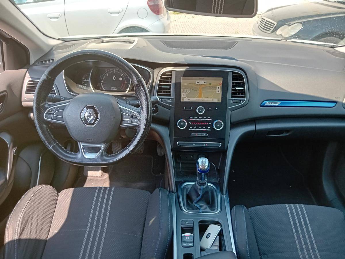 renault-megane-sport-tourer-2017-diesel-1461cc