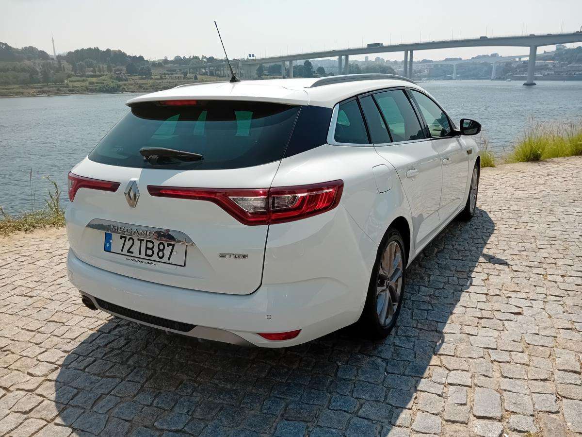 renault-megane-sport-tourer-2017-diesel-1461cc