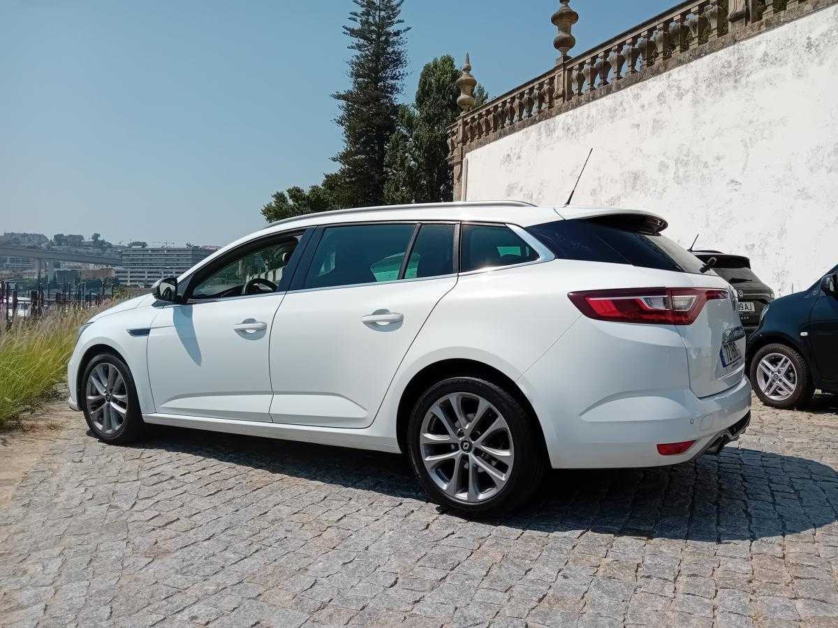 renault-megane-sport-tourer-2017-diesel-1461cc