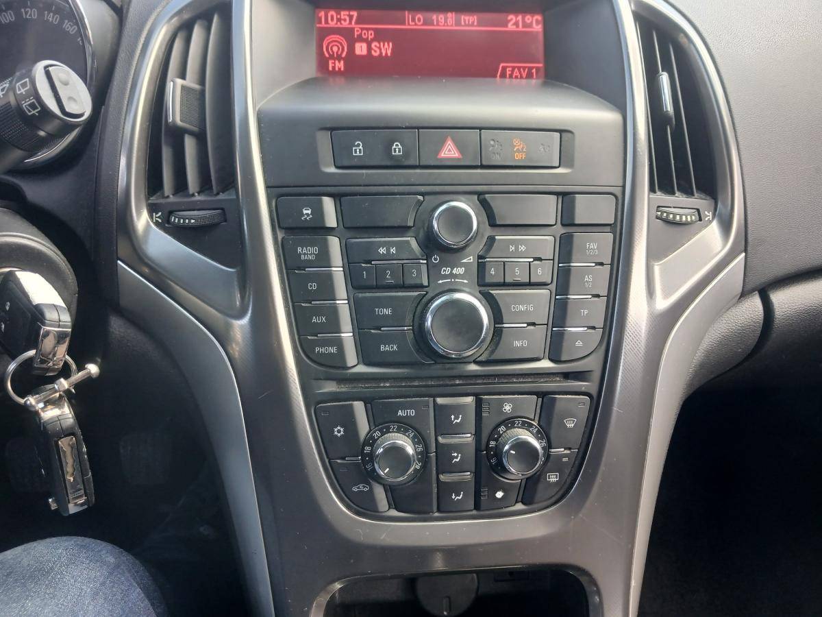 opel-astra-2011-diesel-1686cc