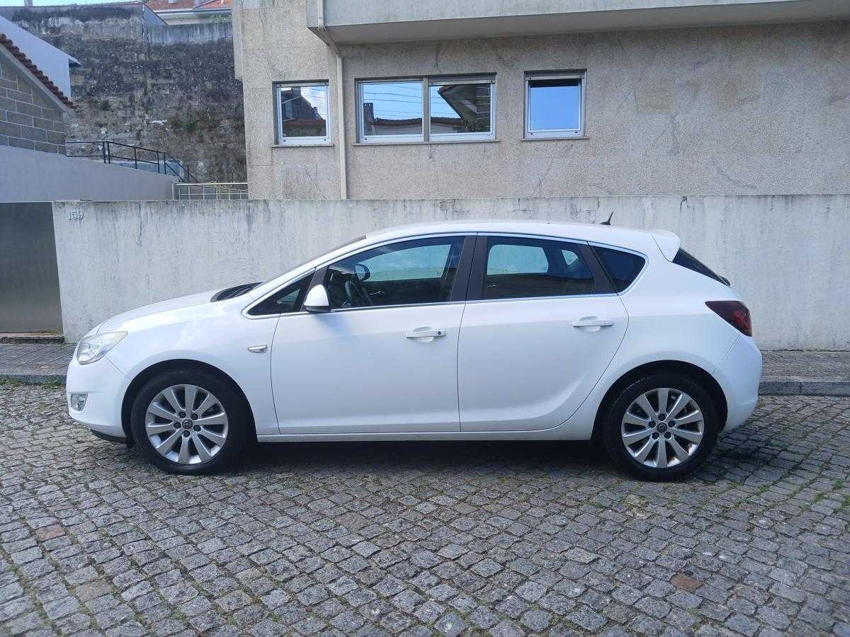 opel-astra-2011-diesel-1686cc