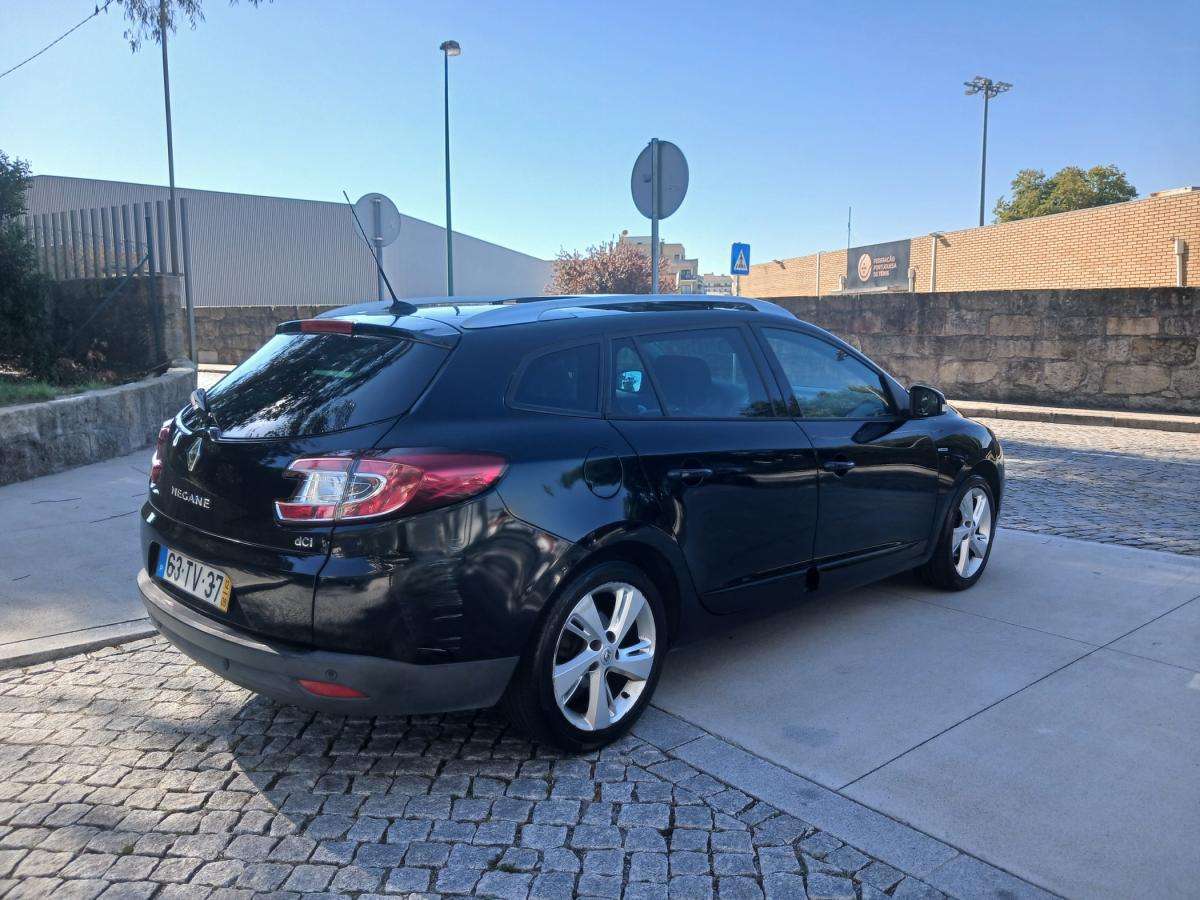 renault-megane-sport-tourer-2012-diesel-1461cc