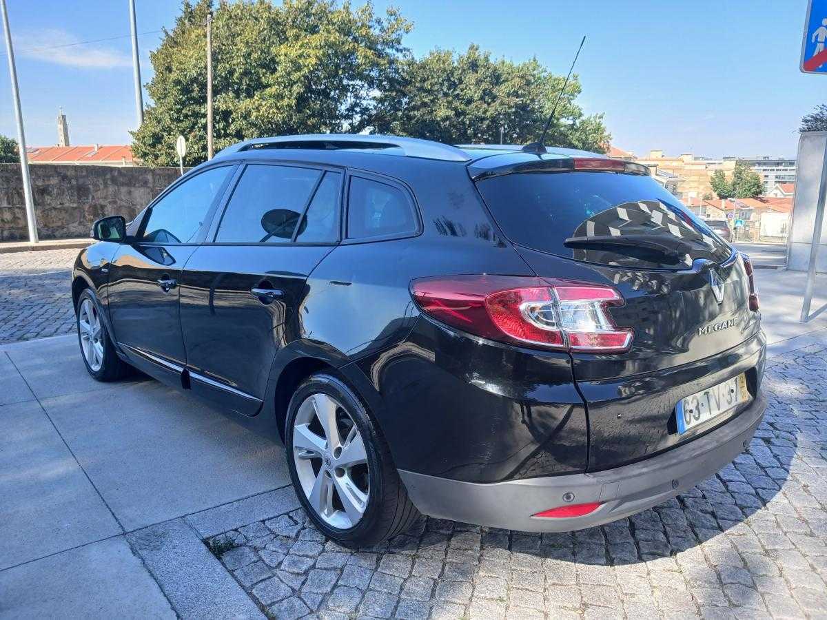 renault-megane-sport-tourer-2012-diesel-1461cc