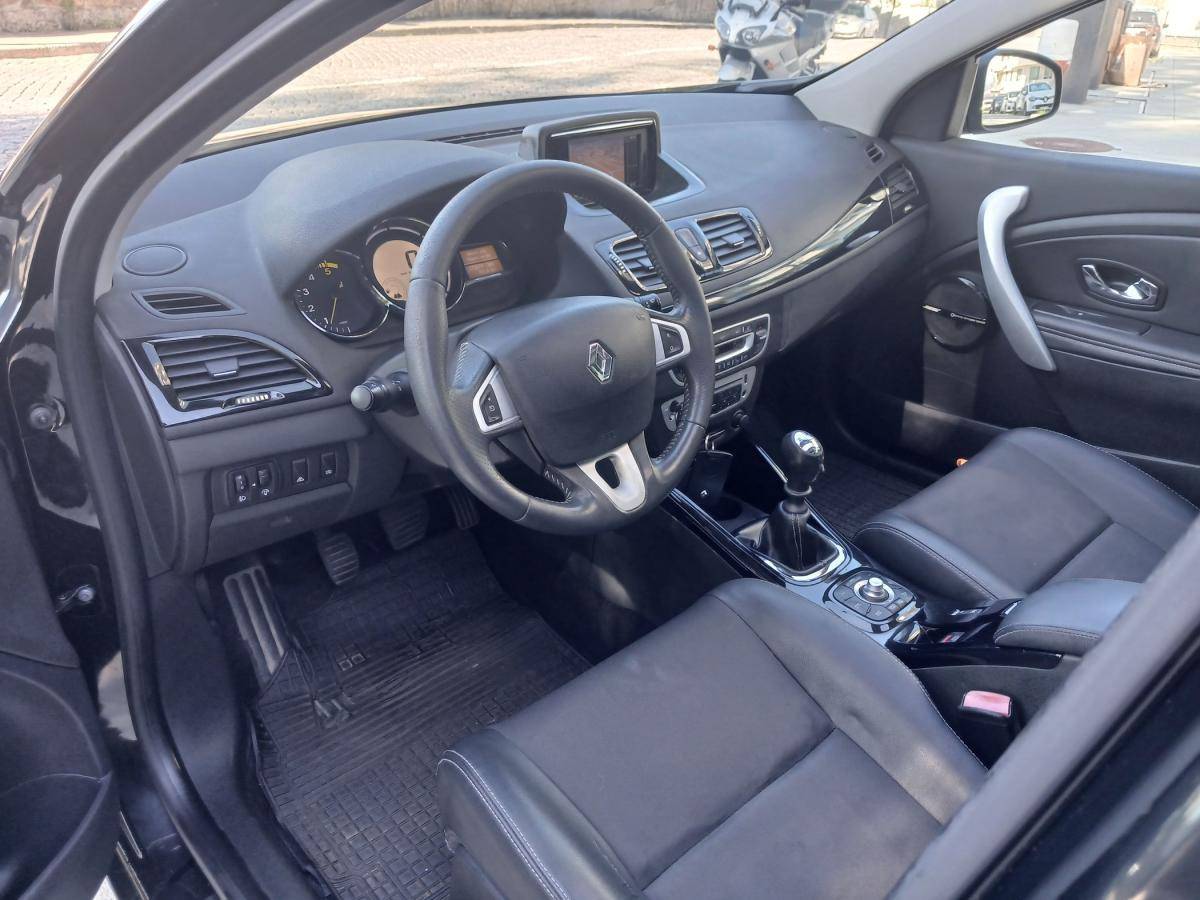 renault-megane-sport-tourer-2012-diesel-1461cc