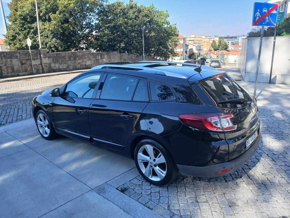 renault-megane-sport-tourer-2012-diesel-1461cc