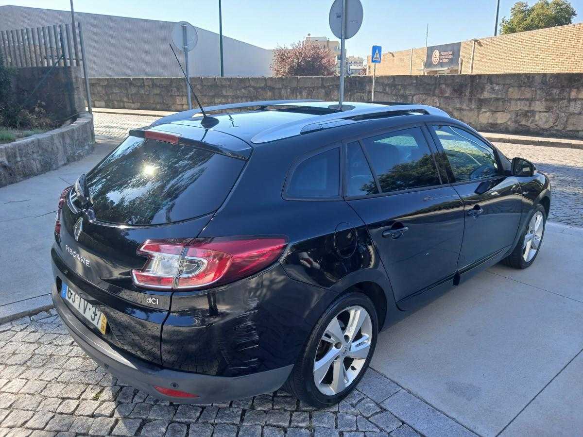 renault-megane-sport-tourer-2012-diesel-1461cc