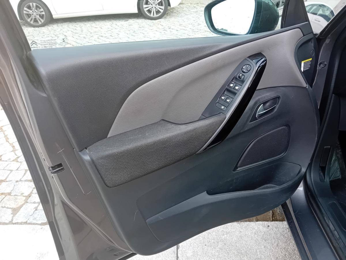 citroen-c4-2018-diesel-1499cc