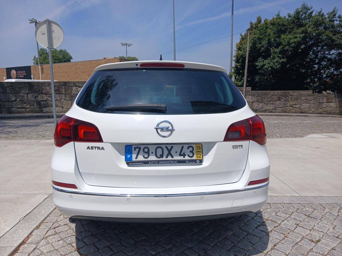 opel-astra-sport-tourer-2016-diesel-1598cc