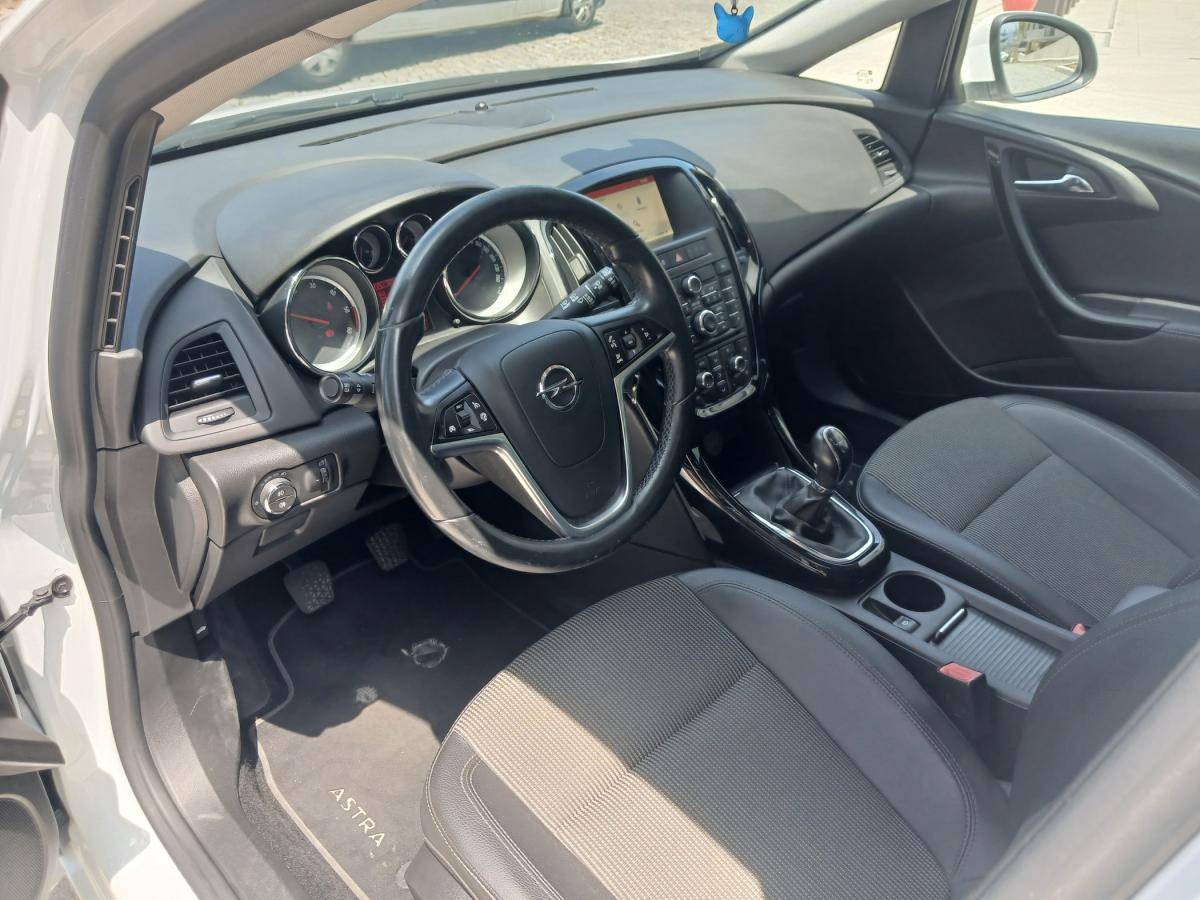 opel-astra-sport-tourer-2016-diesel-1598cc