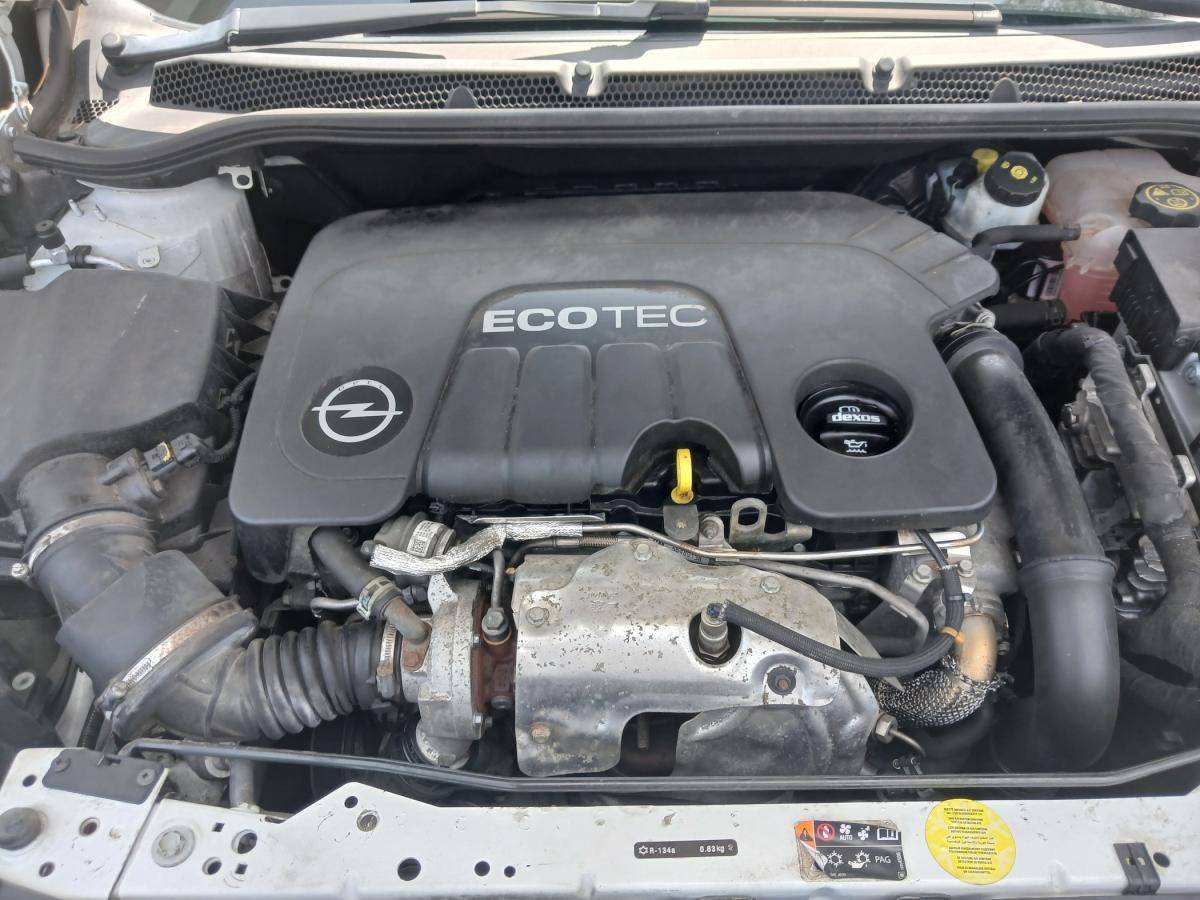 opel-astra-sport-tourer-2016-diesel-1598cc