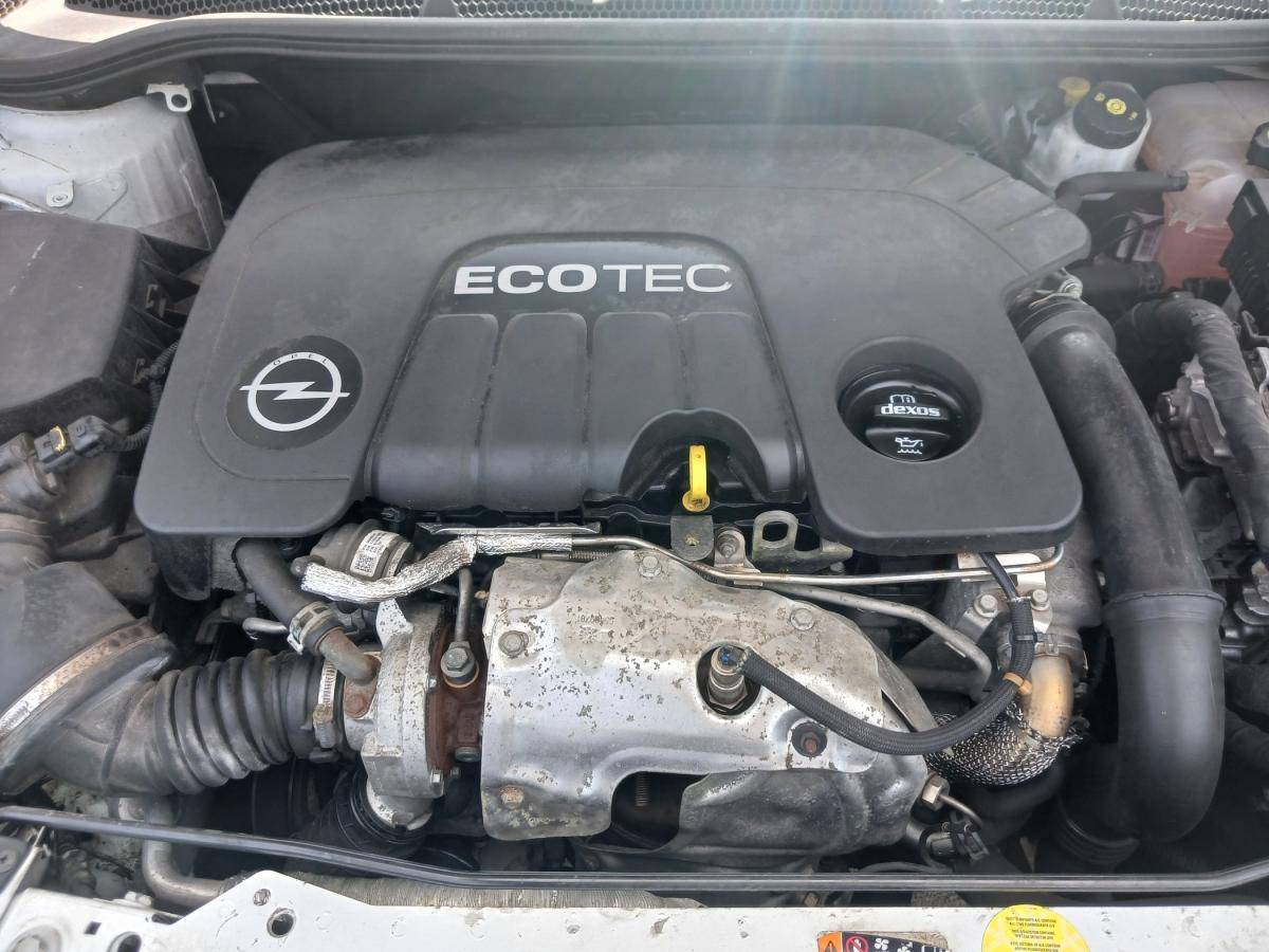 opel-astra-sport-tourer-2016-diesel-1598cc