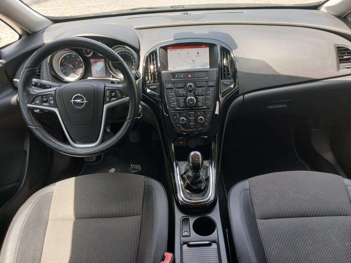 opel-astra-sport-tourer-2016-diesel-1598cc