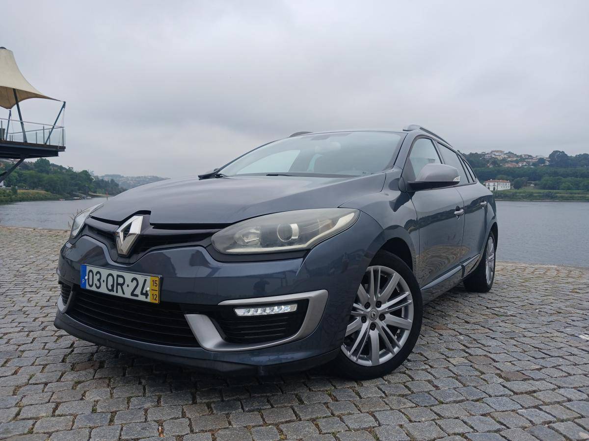 renault-megane-sport-tourer-2015-diesel-1461cc