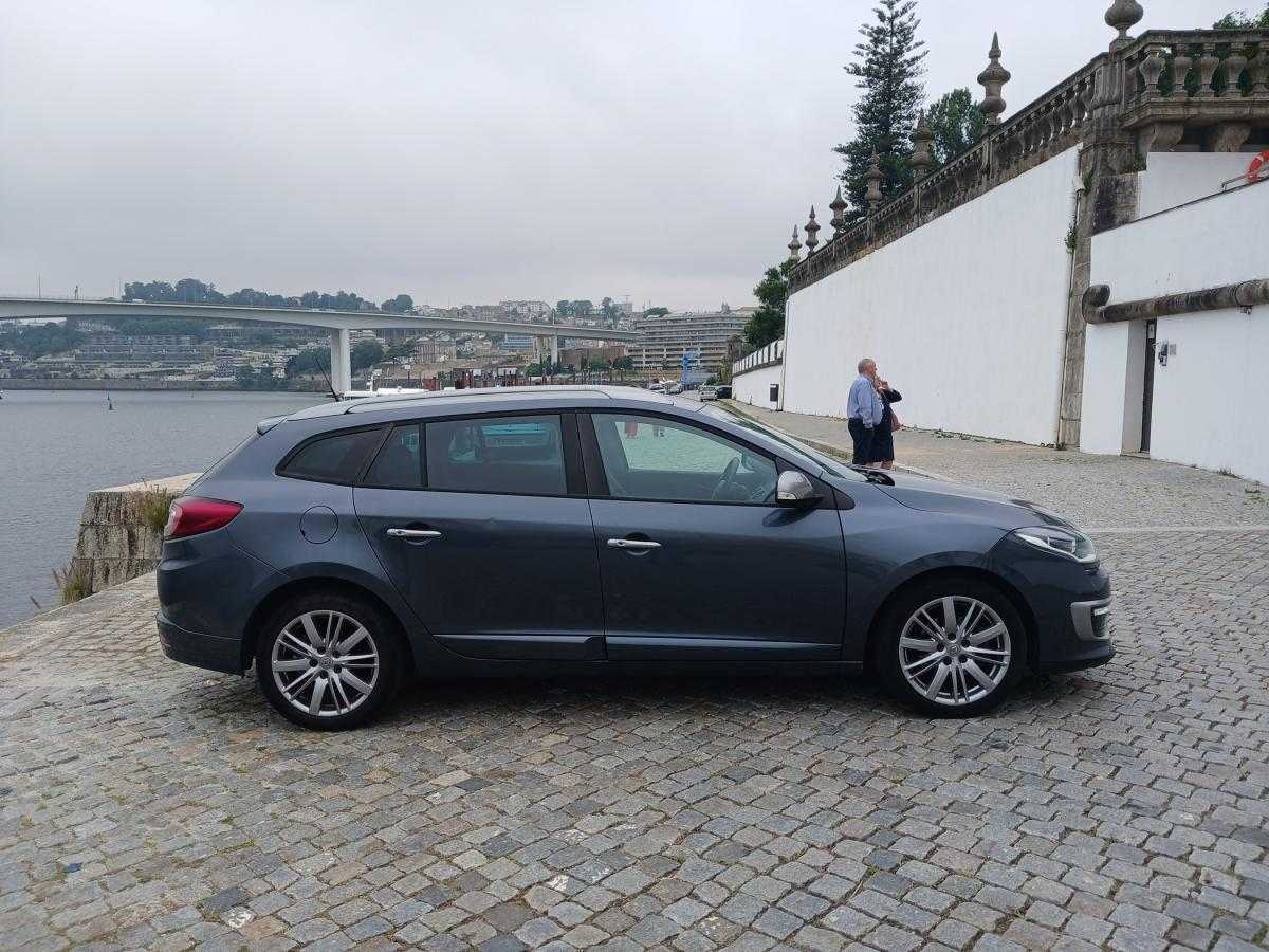 renault-megane-sport-tourer-2015-diesel-1461cc