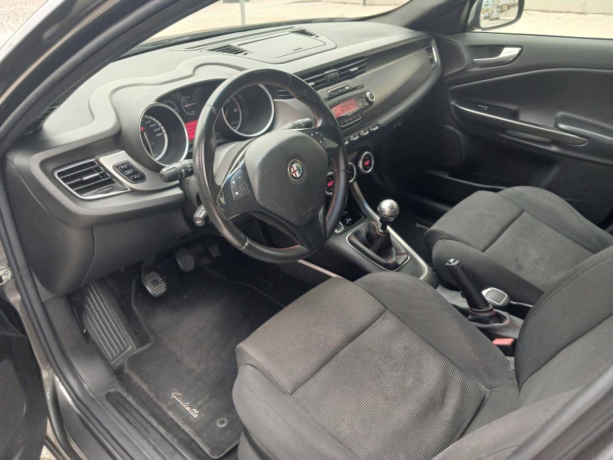 alfa-romeo-giulietta-2013-diesel-1598cc