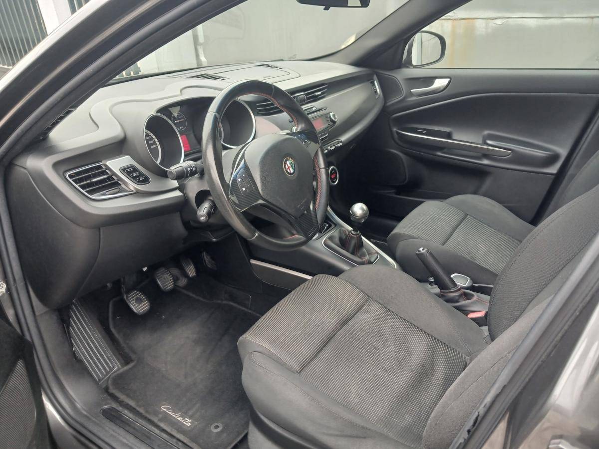 alfa-romeo-giulietta-2013-diesel-1598cc