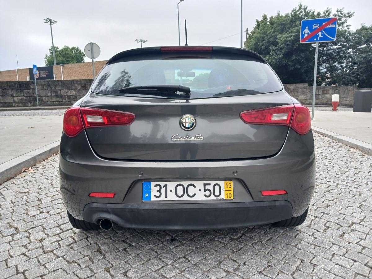 alfa-romeo-giulietta-2013-diesel-1598cc