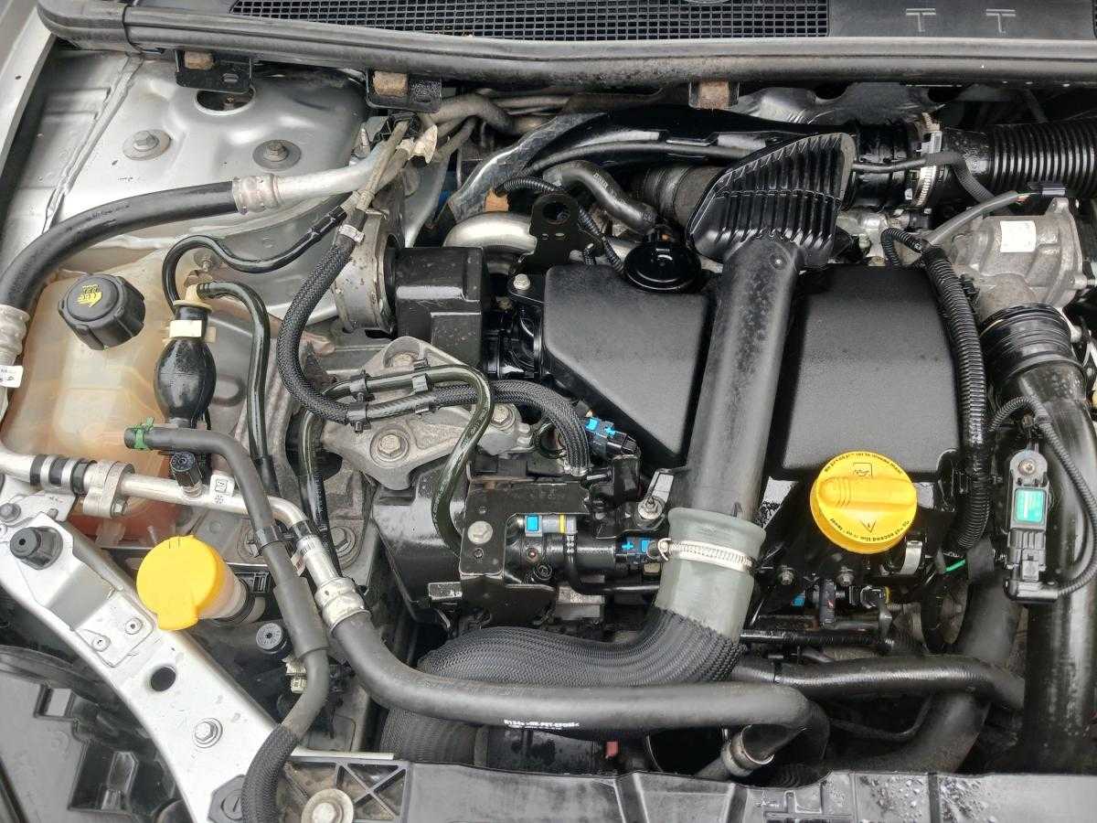 renault-megane-sport-tourer-2014-diesel-1461cc