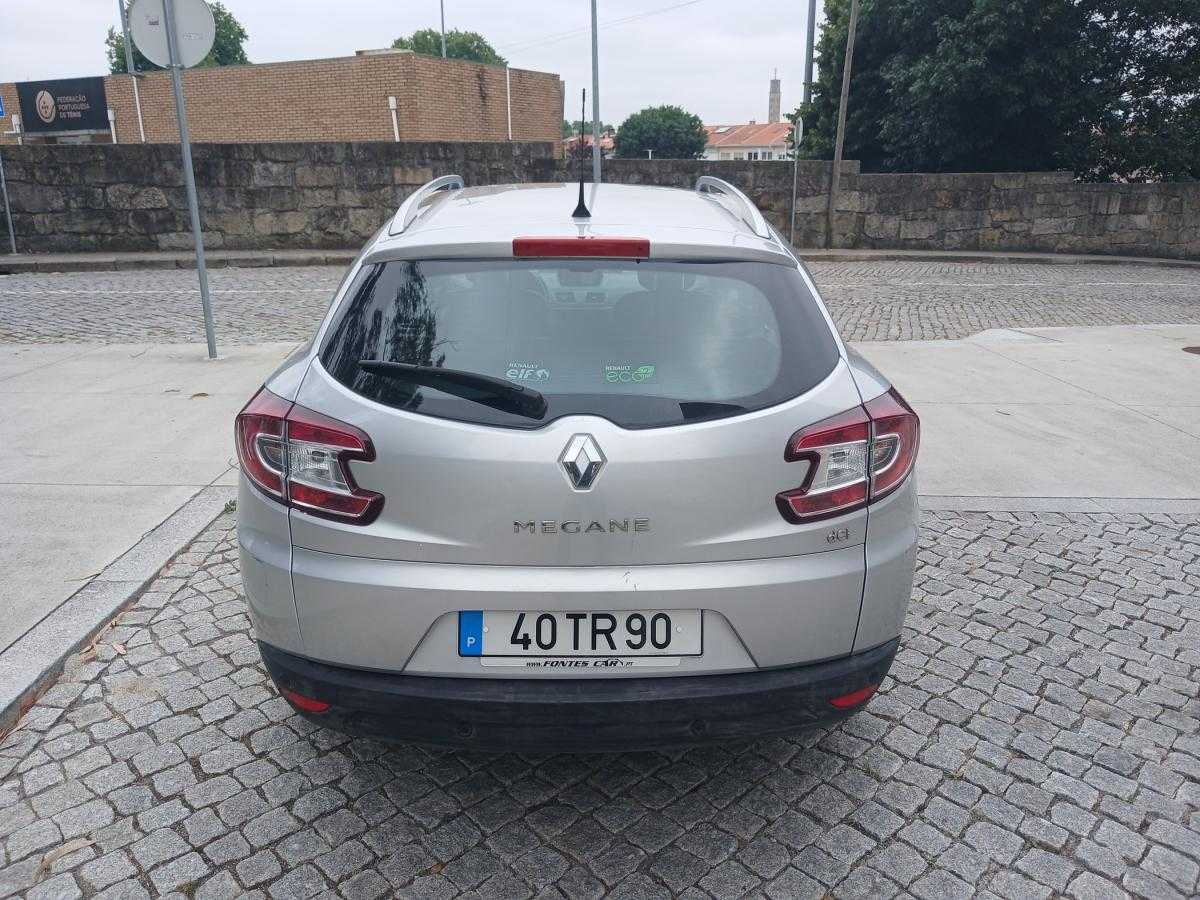 renault-megane-sport-tourer-2014-diesel-1461cc
