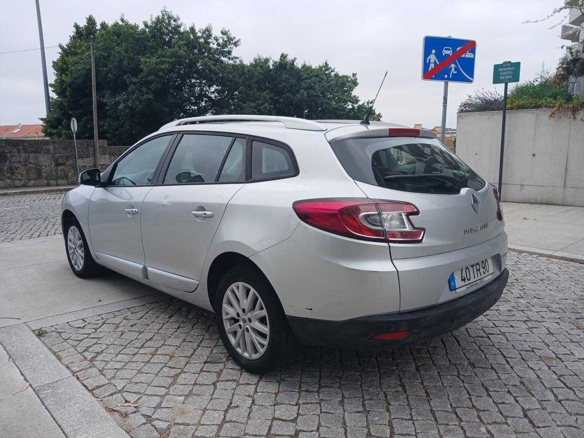 renault-megane-sport-tourer-2014-diesel-1461cc