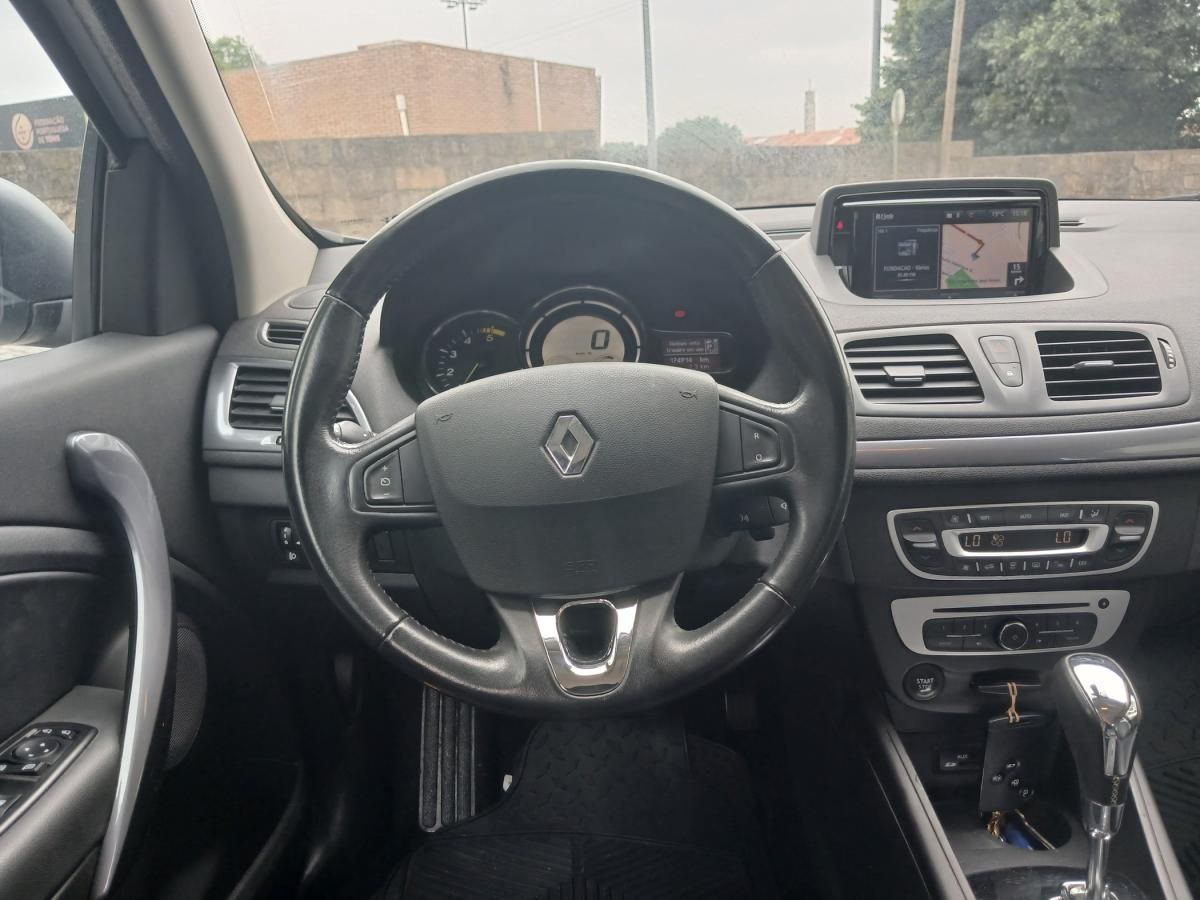 renault-megane-sport-tourer-2014-diesel-1461cc