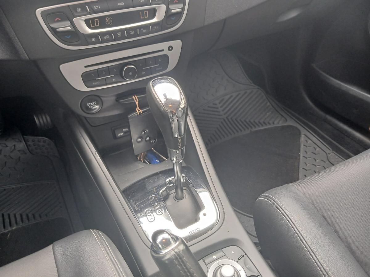 renault-megane-sport-tourer-2014-diesel-1461cc