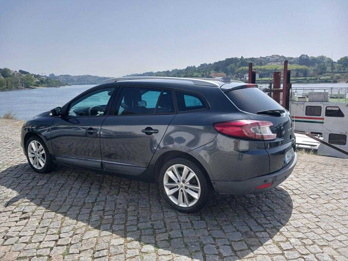 renault-megane-sport-tourer-2009-diesel-1461cc