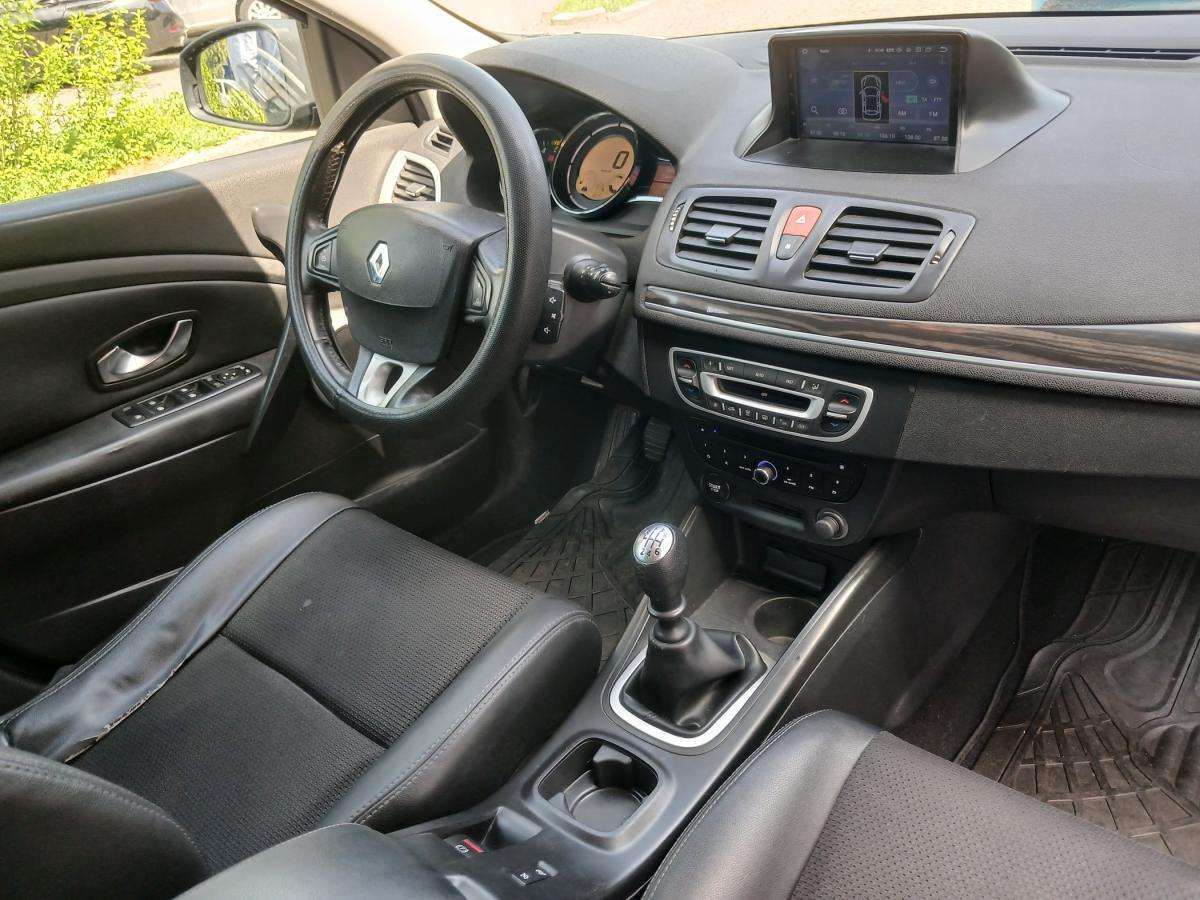 renault-megane-sport-tourer-2009-diesel-1461cc