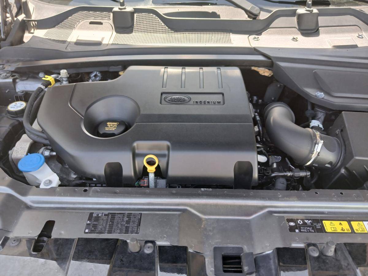 land-rover-discovery-sport-2016-diesel-1999cc