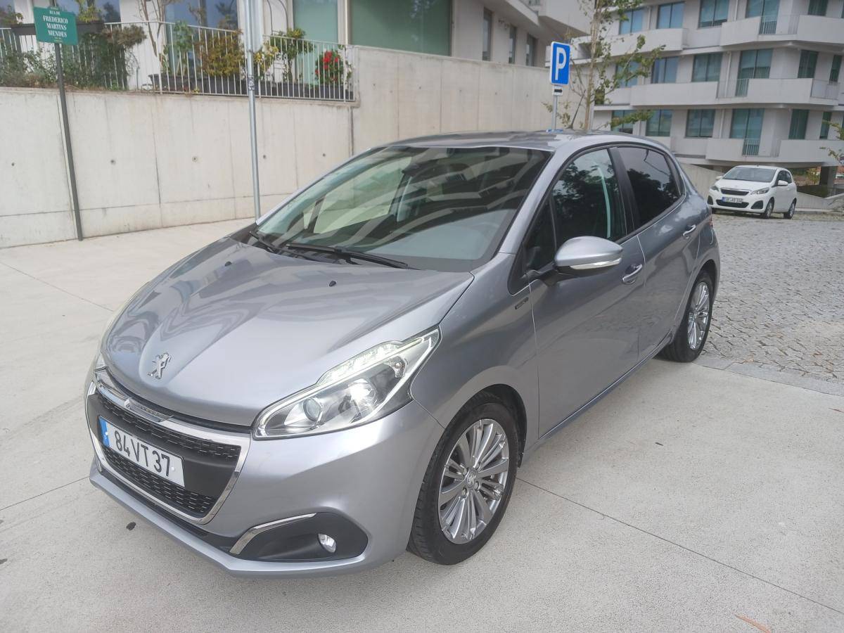 peugeot-208-2018-diesel-1499cc