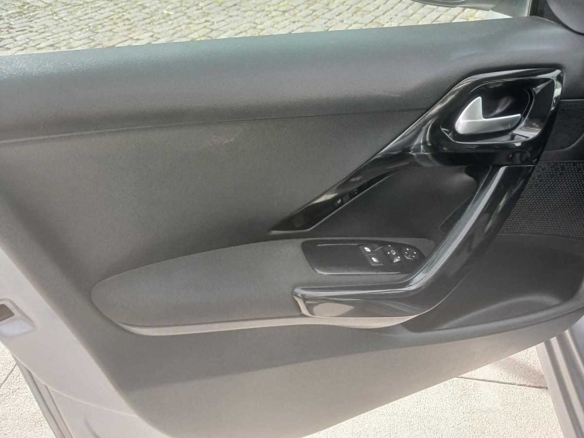 peugeot-208-2018-diesel-1499cc