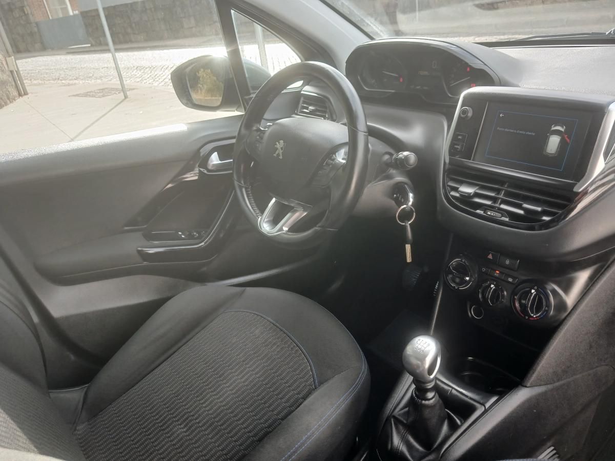 peugeot-208-2018-diesel-1499cc